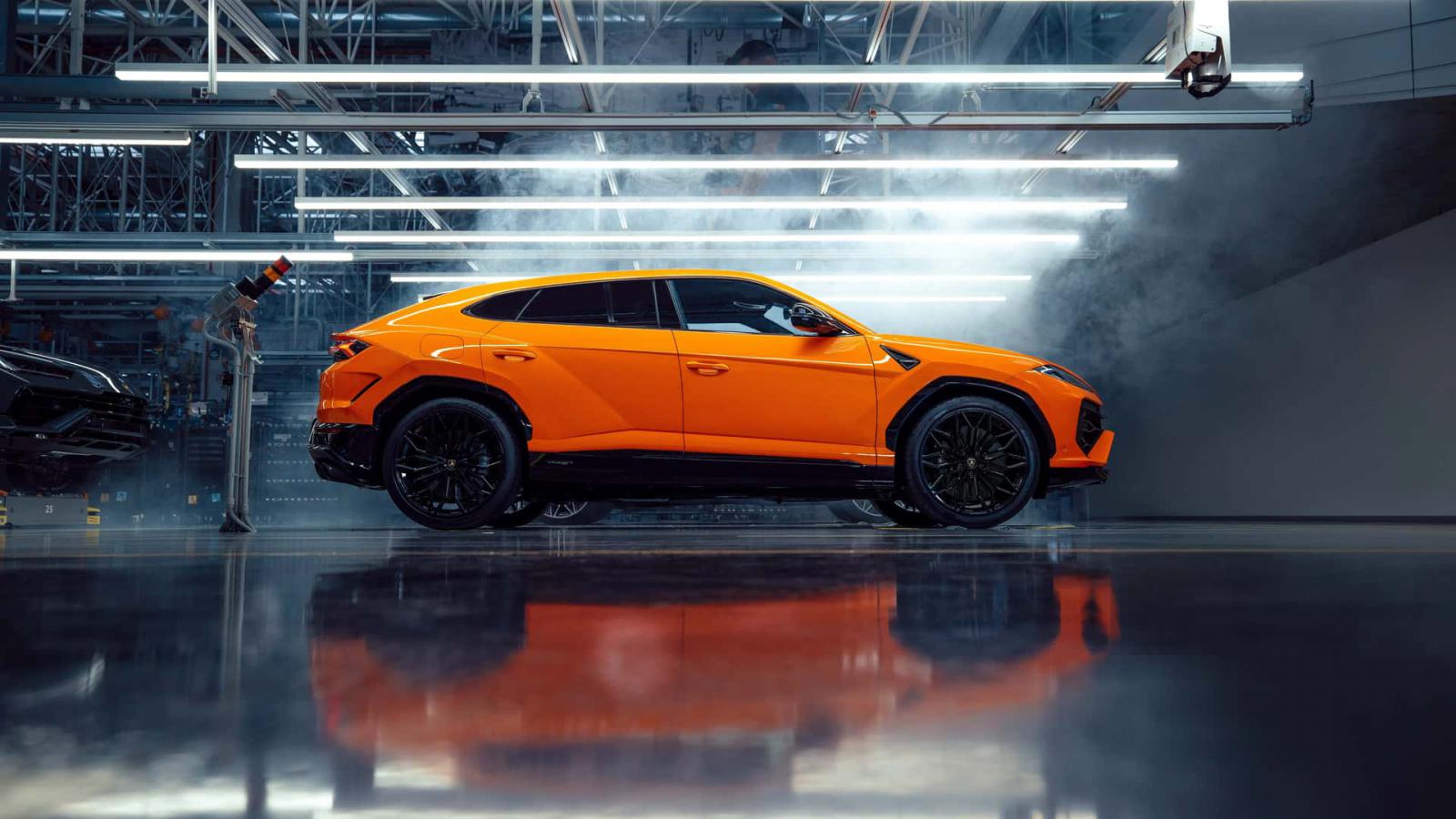 Η ηλεκτροκίνητη Lamborghini Urus SE έφτασε με 800 άλογα!